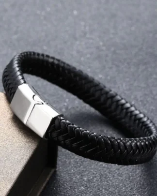 Solitary Man Leather Bracelet in Black
