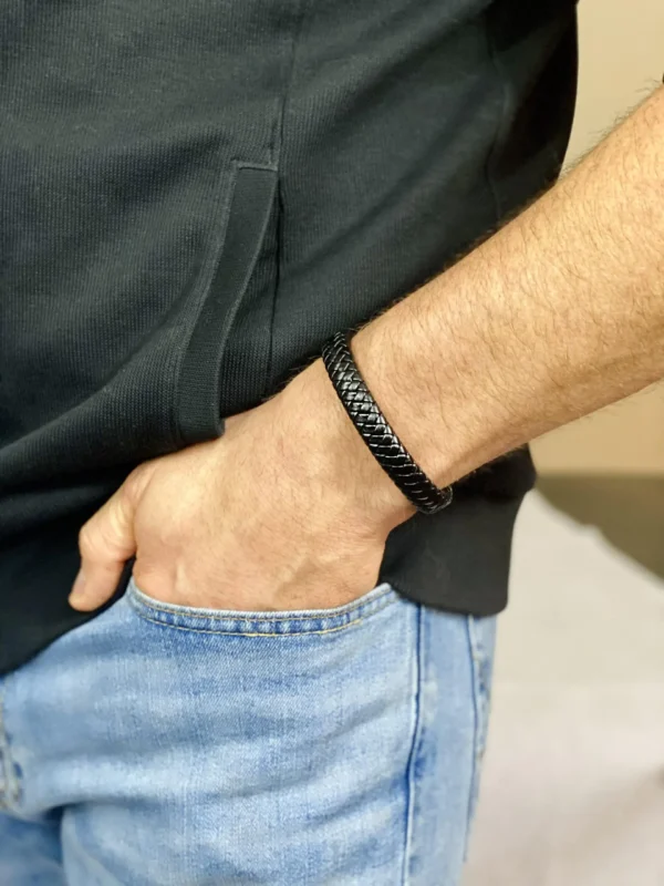 Solitary Man Leather Bracelet in Black