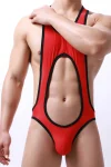 Cut-Out Singlet with Open Backside in Red - Front